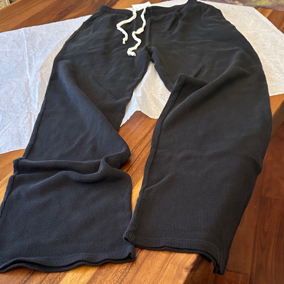 Brandy Melville Black Lounge Pants - Picture 6 of 9